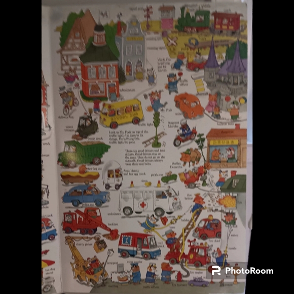 Biggest Word Book Ever... board...16"×24" by Richard Scarry - Picture 3 of 13